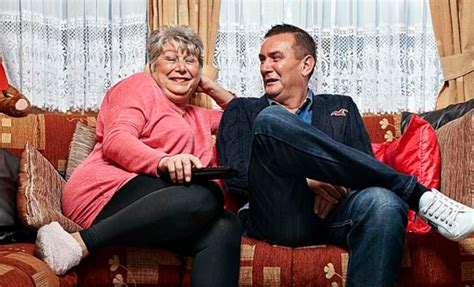 is jenny and lee leaving gogglebox